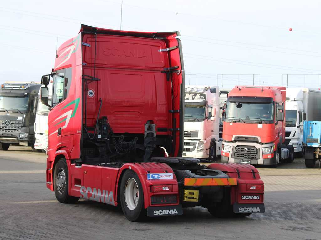 Scania R 450, RETARDER, NAVIGATION, EURO 6 - Nyergesvontató: 5 kép. Scania R 450, RETARDER, NAVIGATION, EURO 6 - Nyergesvontató: 5 kép.