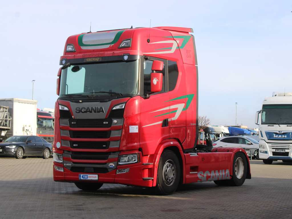 Scania R 450, RETARDER, NAVIGATION, EURO 6 - Nyergesvontató: 1 kép. Scania R 450, RETARDER, NAVIGATION, EURO 6 - Nyergesvontató: 1 kép.