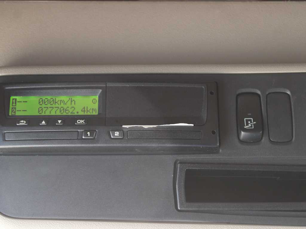 Nyergesvontató Scania R490, EURO 6, INDEPENDENT AIR CONDITIONING, RETARDER: 18 kép. Nyergesvontató Scania R490, EURO 6, INDEPENDENT AIR CONDITIONING, RETARDER: 18 kép.