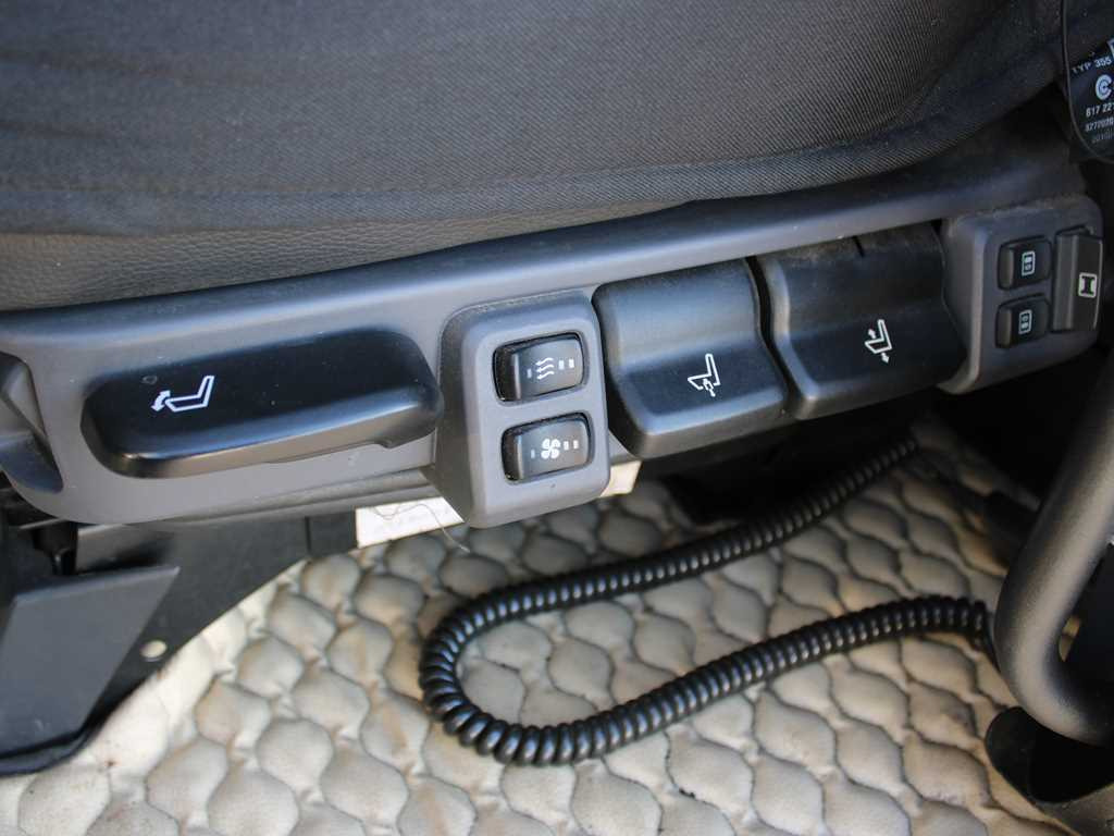 Nyergesvontató Scania R490, EURO 6, INDEPENDENT AIR CONDITIONING, RETARDER: 8 kép. Nyergesvontató Scania R490, EURO 6, INDEPENDENT AIR CONDITIONING, RETARDER: 8 kép.