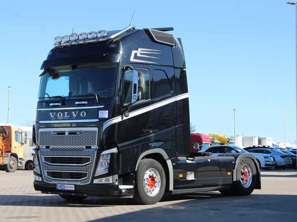 Volvo FH 500, EURO 6, VEB + - Nyergesvontató: 1 kép. Volvo FH 500, EURO 6, VEB + - Nyergesvontató: 1 kép.