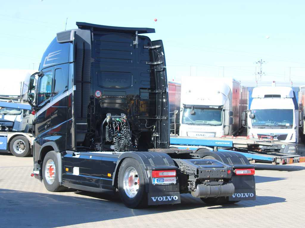 Volvo FH 500, EURO 6, VEB + - Nyergesvontató: 5 kép. Volvo FH 500, EURO 6, VEB + - Nyergesvontató: 5 kép.