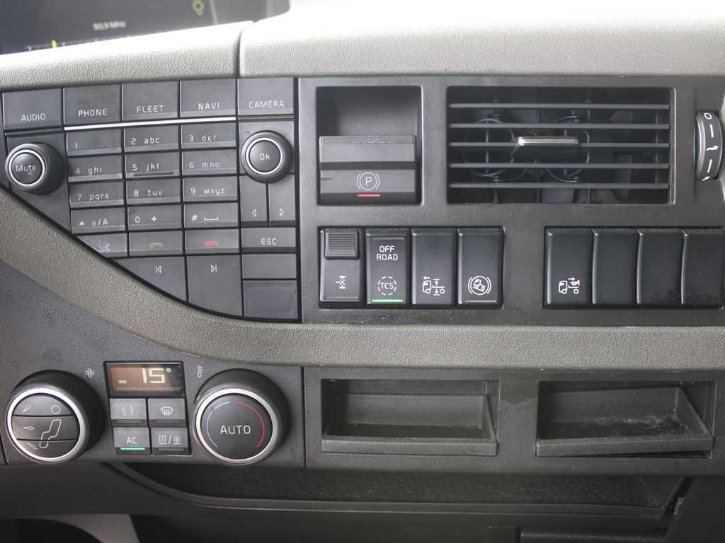 Nyergesvontató Volvo FH 500, GLOBETROTTER, LOWDECK, VEB+, I-PARK COOL: 14 kép.