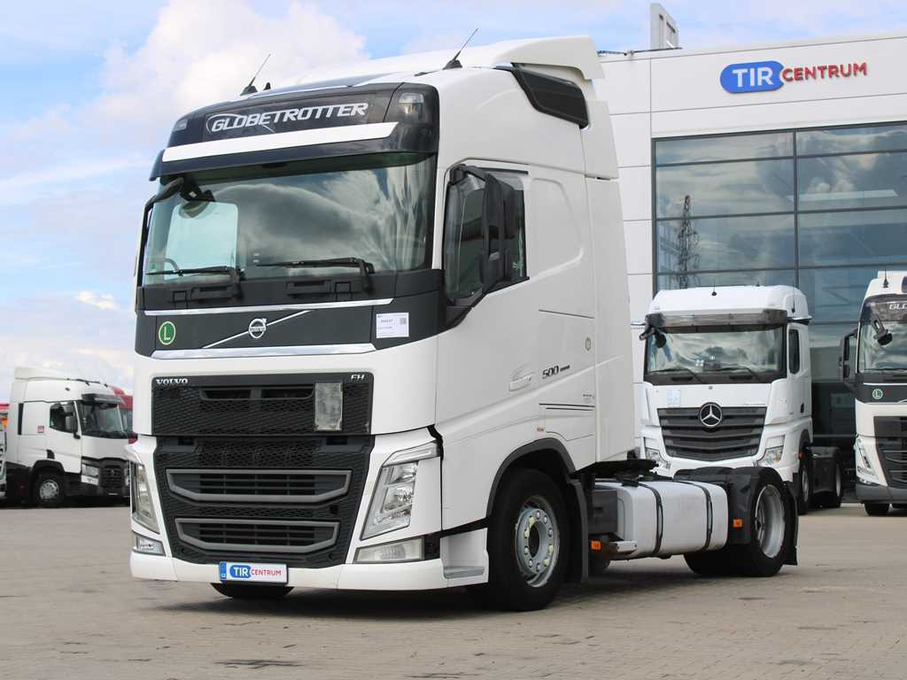 Volvo FH 500, GLOBETROTTER, LOWDECK, VEB+, I-PARK COOL - Nyergesvontató: 1 kép. Volvo FH 500, GLOBETROTTER, LOWDECK, VEB+, I-PARK COOL - Nyergesvontató: 1 kép.