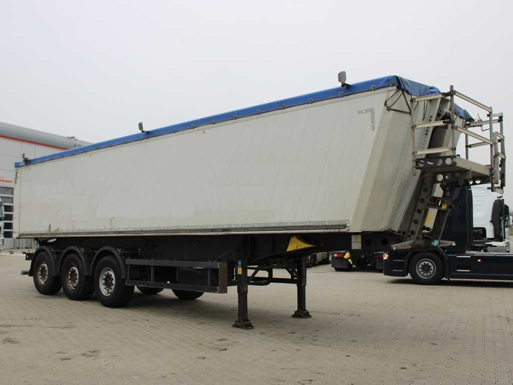 Schmitz Cargobull SKI 24 SL 10.5, AXLES 9t, LIFTING AXLE - Félpótkocsi billenőplatós: 2 kép. Schmitz Cargobull SKI 24 SL 10.5, AXLES 9t, LIFTING AXLE - Félpótkocsi billenőplatós: 2 kép.