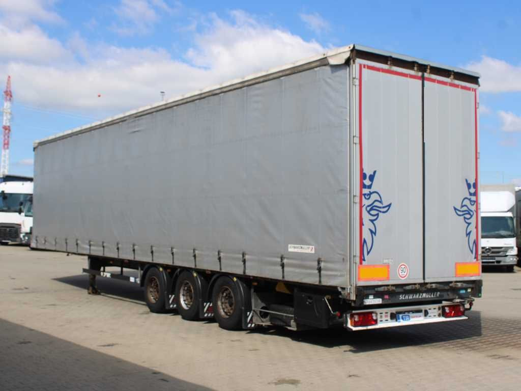 Schwarzmüller SPA 3/E, LOWDECK, MULTILOCK, LIFTING AXLE - Ponyvás félpótkocsi: 4 kép. Schwarzmüller SPA 3/E, LOWDECK, MULTILOCK, LIFTING AXLE - Ponyvás félpótkocsi: 4 kép.