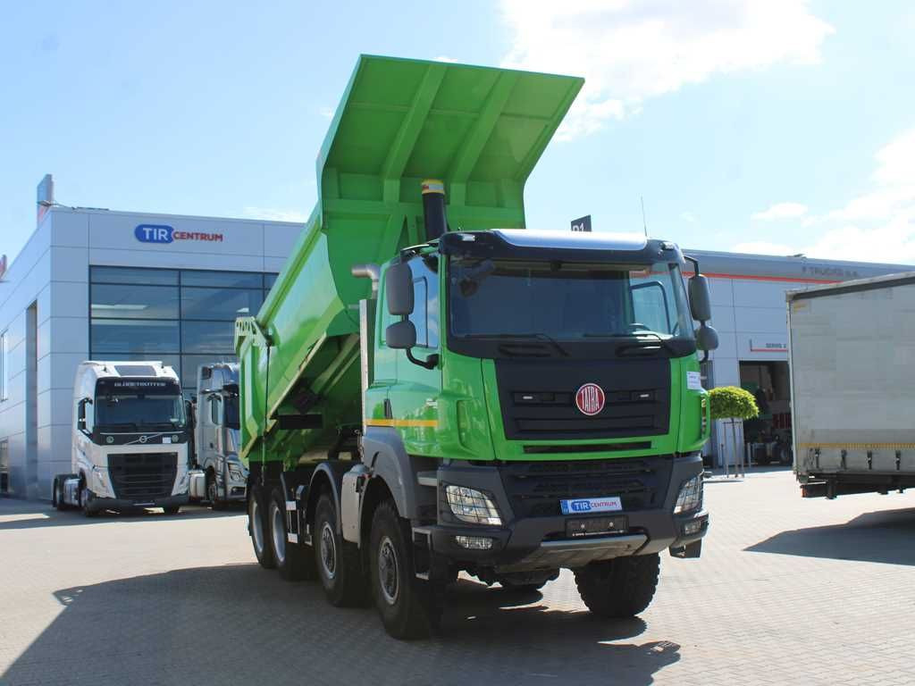 Tatra PHOENIX T158, HARDOX, 8X8, 18m³ - Billenőplatós teherautó: 2 kép. Tatra PHOENIX T158, HARDOX, 8X8, 18m³ - Billenőplatós teherautó: 2 kép.