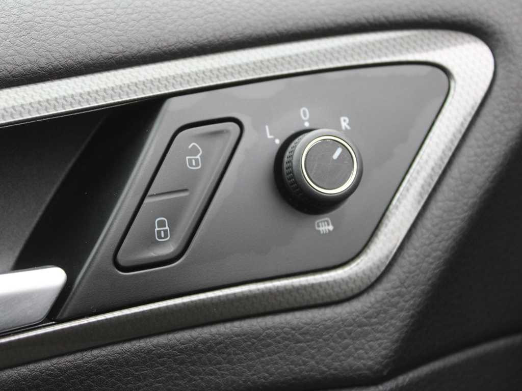 Autó Volkswagen GOLF, IQ. DRIVE, 1.6 TDI 85kW, AdBlue, NAVIGATION: 11 kép.