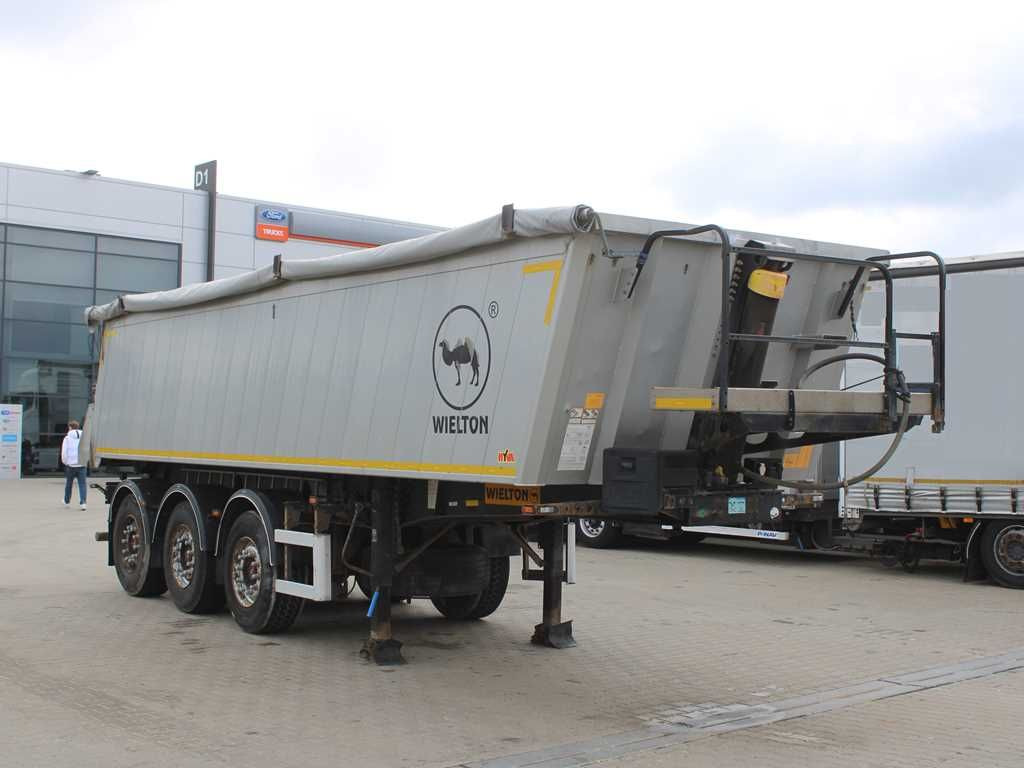 Wielton NW-3, SAF, FOLDING ROOF, LIFTING AXLE, 30m³ - Félpótkocsi billenőplatós: 2 kép. Wielton NW-3, SAF, FOLDING ROOF, LIFTING AXLE, 30m³ - Félpótkocsi billenőplatós: 2 kép.