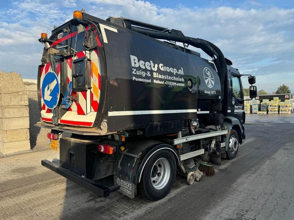 DAF FA LF55 - Utcaseprő gép: 4 kép. DAF FA LF55 - Utcaseprő gép: 4 kép.