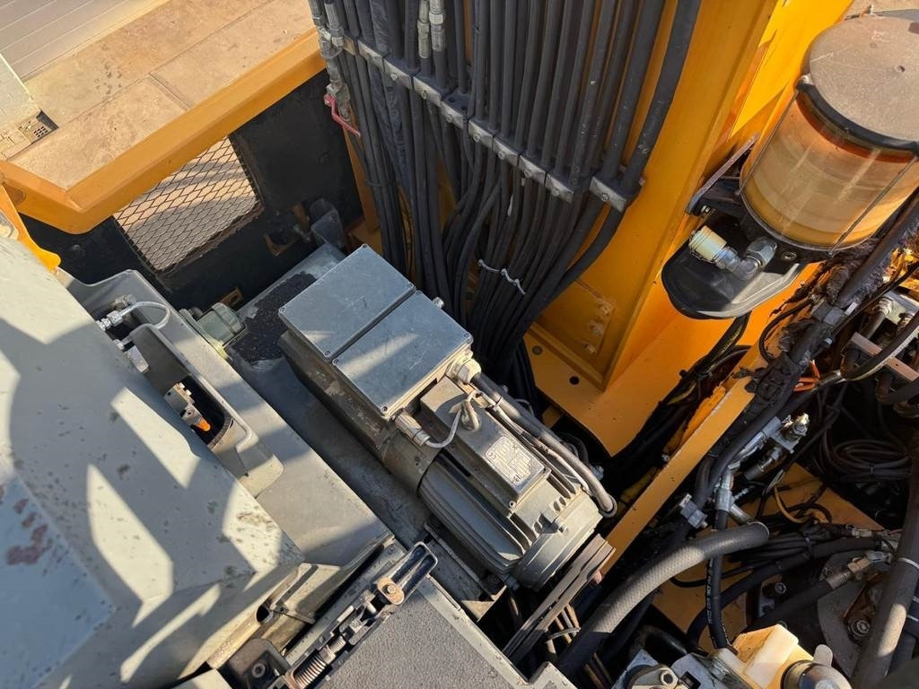 Hulladék kotró Liebherr A 934 C: 18 kép.