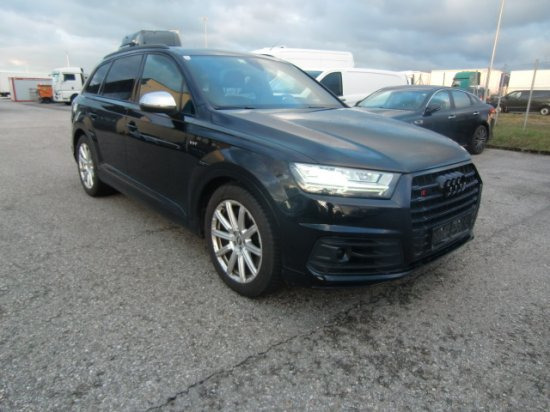 Audi SQ7 4,0 TDi V8 S line - Terepjáró/ SUV: 3 kép. Audi SQ7 4,0 TDi V8 S line - Terepjáró/ SUV: 3 kép.
