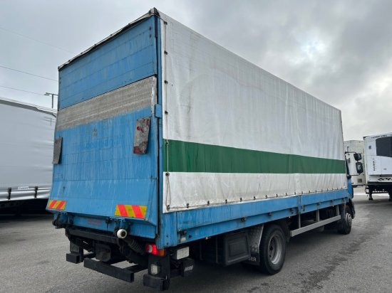 DAF LF 55.250 Plane mit LBW, Manual, E5 - Ponyvás teherautó: 5 kép. DAF LF 55.250 Plane mit LBW, Manual, E5 - Ponyvás teherautó: 5 kép.