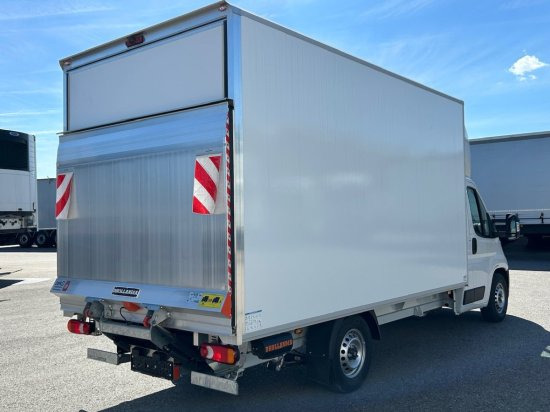Fiat Ducato 250 MAXI FG L4 3500, 140Ps, LBW, Klima, Rückfahrkamera, Schalter - Dobozos kisteherautó: 3 kép. Fiat Ducato 250 MAXI FG L4 3500, 140Ps, LBW, Klima, Rückfahrkamera, Schalter - Dobozos kisteherautó: 3 kép.