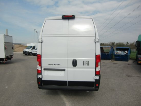 Fiat Ducato MAXI L4H3 140Ps, Klima, Rückfahrkamera, - Furgon: 5 kép. Fiat Ducato MAXI L4H3 140Ps, Klima, Rückfahrkamera, - Furgon: 5 kép.