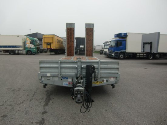 HUMBAUR HBTZ 217224 BS schräg Tandem-Tieflader Verzinkt, SAF-Achsen, - Pótkocsi mélybölcsős: 2 kép. HUMBAUR HBTZ 217224 BS schräg Tandem-Tieflader Verzinkt, SAF-Achsen, - Pótkocsi mélybölcsős: 2 kép.