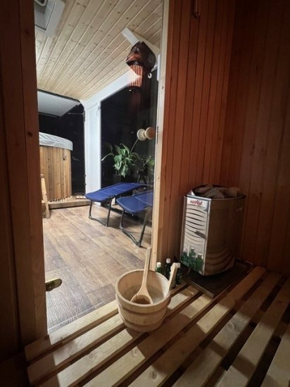 Izabella Wellnessanhänger mit Sauna und Whirlpool, Stromaggregat - Lakókocsi: 5 kép. Izabella Wellnessanhänger mit Sauna und Whirlpool, Stromaggregat - Lakókocsi: 5 kép.