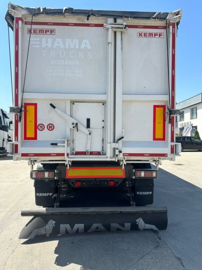 Kempf SKM 39 Alu-Kastenmulde 55m³ Rollplane - Félpótkocsi billenőplatós: 5 kép. Kempf SKM 39 Alu-Kastenmulde 55m³ Rollplane - Félpótkocsi billenőplatós: 5 kép.