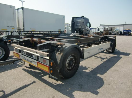 Krone AZ, Standard-Lafette, BPW-Achsen - Pótkocsi cserefelépítményes: 4 kép. Krone AZ, Standard-Lafette, BPW-Achsen - Pótkocsi cserefelépítményes: 4 kép.