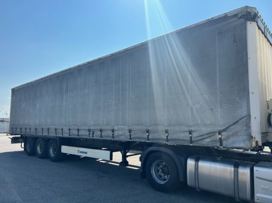 Krone SD Tautliner, Edscha-Verdeck, BPW-Achsen, Coil mehrere Einheiten verfügbar - Ponyvás félpótkocsi: 2 kép. Krone SD Tautliner, Edscha-Verdeck, BPW-Achsen, Coil mehrere Einheiten verfügbar - Ponyvás félpótkocsi: 2 kép.