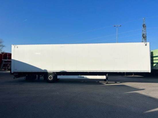 Krone SE/DA03 DryLiner 1-Achs Kofferauflieger, Doppelstock, Heckabstützung - Félpótkocsi dobozos: 2 kép. Krone SE/DA03 DryLiner 1-Achs Kofferauflieger, Doppelstock, Heckabstützung - Félpótkocsi dobozos: 2 kép.
