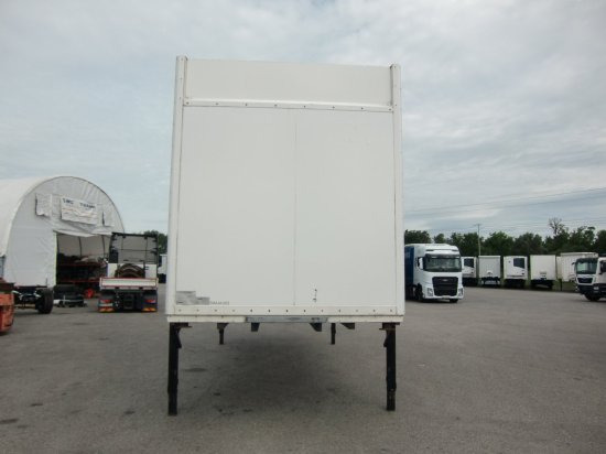 Krone Wechselpritsche 7,30 Meter Koffer Spezialaufbau, mobiler Messestand - Konténerház: 2 kép. Krone Wechselpritsche 7,30 Meter Koffer Spezialaufbau, mobiler Messestand - Konténerház: 2 kép.