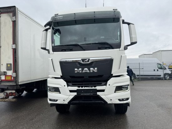 MAN TGS 33.510 BL 6x4, Intarder, Holztransporter, LIV 120Z - Rönkszállító teherautó, Darus autó: 2 kép. MAN TGS 33.510 BL 6x4, Intarder, Holztransporter, LIV 120Z - Rönkszállító teherautó, Darus autó: 2 kép.