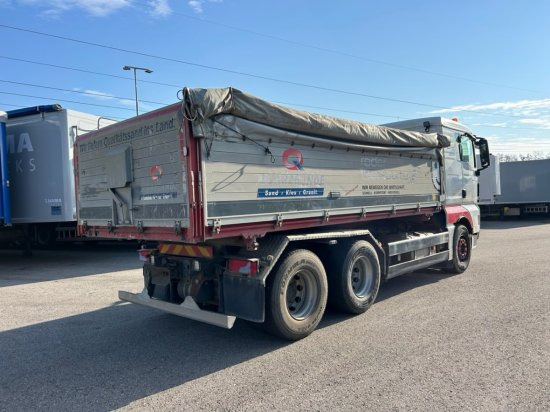 MAN TGX 26.400 Kipper, Retarder, E5 + EEV, Getreideschieber - Billenőplatós teherautó: 4 kép. MAN TGX 26.400 Kipper, Retarder, E5 + EEV, Getreideschieber - Billenőplatós teherautó: 4 kép.
