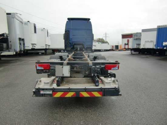 MAN TGX 26.440 BDF, XXL, Retarder, Automatik, E6, Liftachse, - Cserefelépítményes teherautó: 5 kép. MAN TGX 26.440 BDF, XXL, Retarder, Automatik, E6, Liftachse, - Cserefelépítményes teherautó: 5 kép.