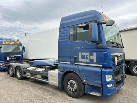 MAN TGX 26.440 XLX 6x2 Liftachse, Euro 6, Retarder, Motorschaden engine damage! - Cserefelépítményes teherautó: 1 kép. MAN TGX 26.440 XLX 6x2 Liftachse, Euro 6, Retarder, Motorschaden engine damage! - Cserefelépítményes teherautó: 1 kép.