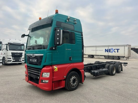 MAN TGX 26.500 XXL, 6x2, Jumbo, Liftachse, Intarder, Euro6, Full-Air - Alvaz teherautó: 1 kép. MAN TGX 26.500 XXL, 6x2, Jumbo, Liftachse, Intarder, Euro6, Full-Air - Alvaz teherautó: 1 kép.
