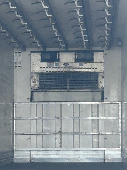 Félpótkocsi hőszigetelt Menci Fleischkühler Rohrbahnen, Liftachse, BPW, light weight: 10 kép.