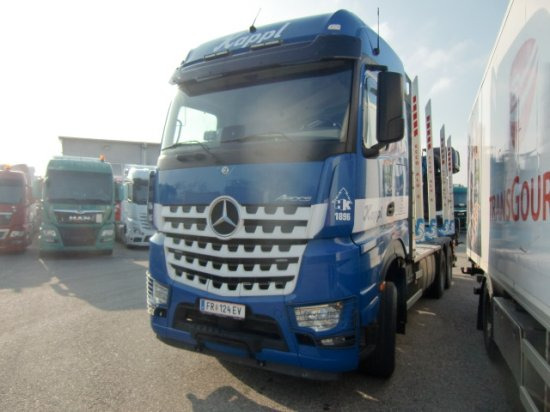 Mercedes-Benz Arocs 3353 6x4 Holztransp., Palfinger Kran Epsilon - Rönkszállító teherautó, Darus autó: 3 kép. Mercedes-Benz Arocs 3353 6x4 Holztransp., Palfinger Kran Epsilon - Rönkszállító teherautó, Darus autó: 3 kép.