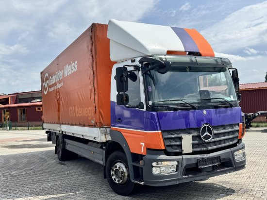 Mercedes-Benz Atego N2 Euro 6 - Ponyvás teherautó: 3 kép. Mercedes-Benz Atego N2 Euro 6 - Ponyvás teherautó: 3 kép.