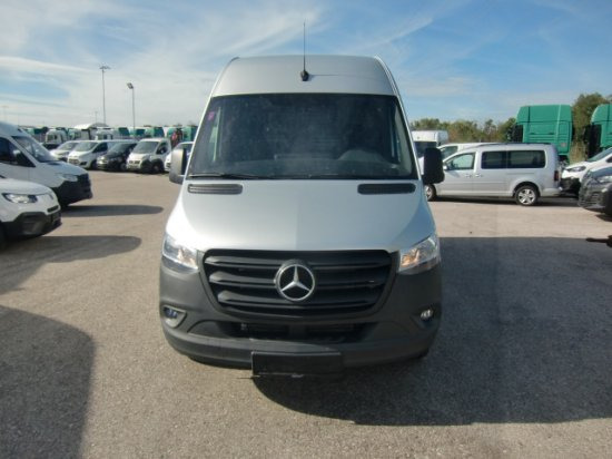 Mercedes-Benz Sprinter 319 CDI Standard, el.Schiebetür - Furgon: 2 kép. Mercedes-Benz Sprinter 319 CDI Standard, el.Schiebetür - Furgon: 2 kép.