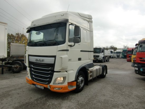 DAF XF 106.460 SC, Automatik, Retarder - Nyergesvontató: 1 kép. DAF XF 106.460 SC, Automatik, Retarder - Nyergesvontató: 1 kép.