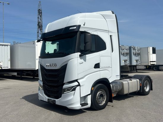 Iveco S-Way 460 Automatik AS440ST/FP, Retader - Nyergesvontató: 1 kép. Iveco S-Way 460 Automatik AS440ST/FP, Retader - Nyergesvontató: 1 kép.
