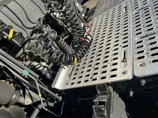 Iveco Stralis 460 Gas, 2 LNG-Tanks, Retarder, Leder - Nyergesvontató: 5 kép. Iveco Stralis 460 Gas, 2 LNG-Tanks, Retarder, Leder - Nyergesvontató: 5 kép.