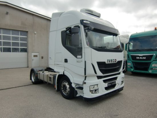 Iveco Stralis 460,Highway,Euro6 - Nyergesvontató: 3 kép. Iveco Stralis 460,Highway,Euro6 - Nyergesvontató: 3 kép.