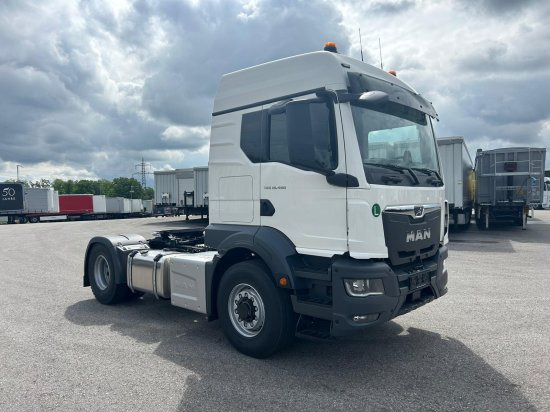 MAN TGS 18.480 4x4 Hydro Pritarder Kipphydraulik - Nyergesvontató: 4 kép. MAN TGS 18.480 4x4 Hydro Pritarder Kipphydraulik - Nyergesvontató: 4 kép.
