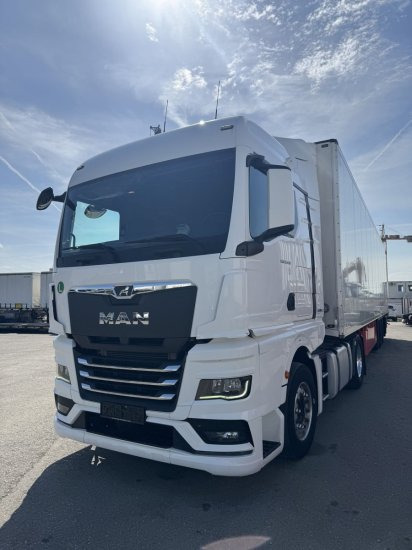 MAN TGX 18.470 BLS, New Model, EURO 6, Alufelgen ohne Auflieger - Nyergesvontató: 2 kép. MAN TGX 18.470 BLS, New Model, EURO 6, Alufelgen ohne Auflieger - Nyergesvontató: 2 kép.