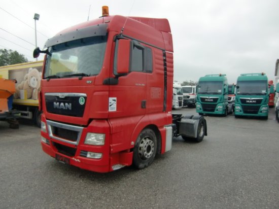 MAN TGX 18.480 XLX Schaltgetriebe, EEV - Nyergesvontató: 1 kép. MAN TGX 18.480 XLX Schaltgetriebe, EEV - Nyergesvontató: 1 kép.
