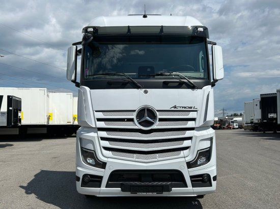 Mercedes-Benz Actros L 3351 6x4, Retarder, nur auf Miete oder Mietkauf - Nyergesvontató: 2 kép. Mercedes-Benz Actros L 3351 6x4, Retarder, nur auf Miete oder Mietkauf - Nyergesvontató: 2 kép.