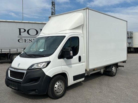 Peugeot Boxer, Koffer mit Hebebühne/LBW - Dobozos kisteherautó: 1 kép. Peugeot Boxer, Koffer mit Hebebühne/LBW - Dobozos kisteherautó: 1 kép.