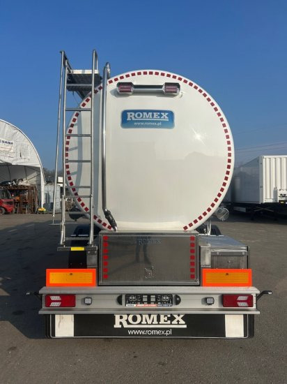 Romex R-31, Lebensmitteltankauflieger 31000l 3 Kammern - Tartályos félpótkocsi: 3 kép. Romex R-31, Lebensmitteltankauflieger 31000l 3 Kammern - Tartályos félpótkocsi: 3 kép.