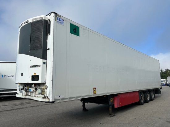 Schmitz SCB S3B Kühlauflieger, TK SLXe 400,  Liftachse, Doppelstock, Blumenbreite - Félpótkocsi hőszigetelt: 1 kép. Schmitz SCB S3B Kühlauflieger, TK SLXe 400,  Liftachse, Doppelstock, Blumenbreite - Félpótkocsi hőszigetelt: 1 kép.