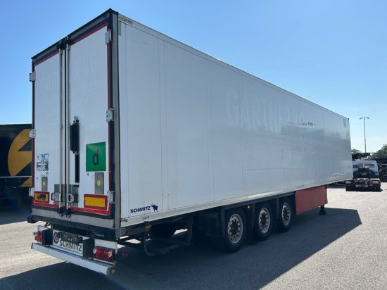 Schmitz SCB S3B Kühlauflieger, TK SLXe 400, Liftachse, Doppelstock, Blumenbreite - Félpótkocsi hőszigetelt: 5 kép. Schmitz SCB S3B Kühlauflieger, TK SLXe 400, Liftachse, Doppelstock, Blumenbreite - Félpótkocsi hőszigetelt: 5 kép.