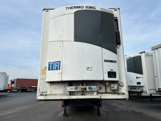 Schmitz SCB S3B SKO24, Kühlauflieger, TK SLXe 400, Liftachse, Fleischbahnen - Félpótkocsi hőszigetelt: 2 kép. Schmitz SCB S3B SKO24, Kühlauflieger, TK SLXe 400, Liftachse, Fleischbahnen - Félpótkocsi hőszigetelt: 2 kép.