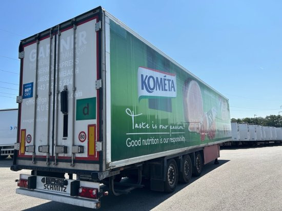 Schmitz SCB S3B SKO24, Kühlauflieger, TK SLXe 400, Liftachse, Fleischbahnen - Félpótkocsi hőszigetelt: 5 kép. Schmitz SCB S3B SKO24, Kühlauflieger, TK SLXe 400, Liftachse, Fleischbahnen - Félpótkocsi hőszigetelt: 5 kép.