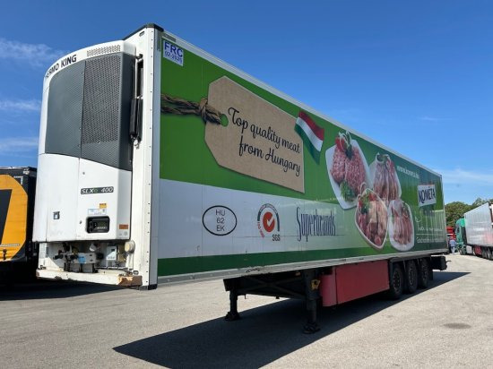 Schmitz SCB S3B SKO24, Kühlauflieger, TK SLXe 400, Liftachse, Fleischbahnen - Félpótkocsi hőszigetelt: 1 kép. Schmitz SCB S3B SKO24, Kühlauflieger, TK SLXe 400, Liftachse, Fleischbahnen - Félpótkocsi hőszigetelt: 1 kép.